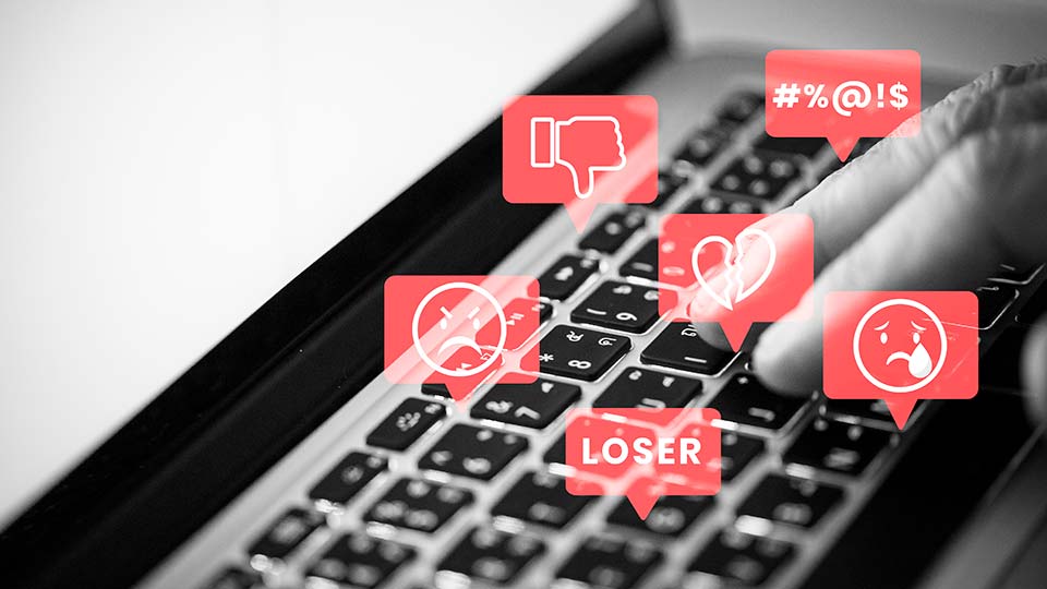 Како да го запреме онлајн-насилството, без да се откажеме од пристапот до Интернет?